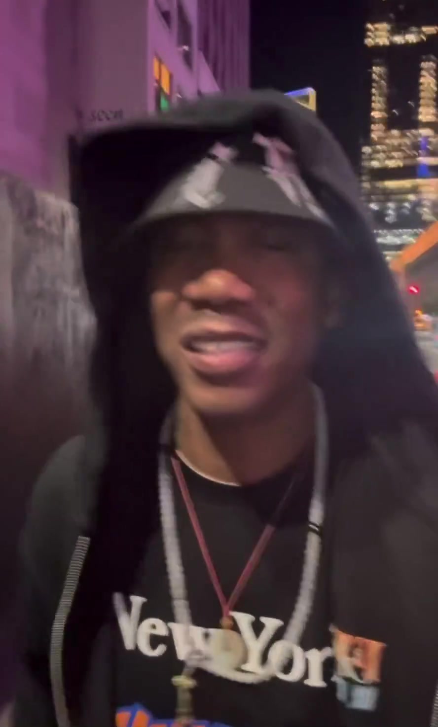 DB电子官网支棱起来😆马布里兴奋放话:比赛才刚刚开始 我们还没发力呢!